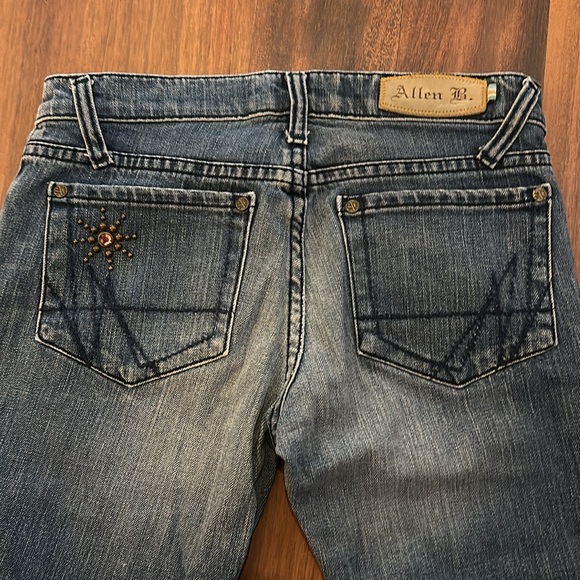 Vintage Allen B. Allen Schwartz Faded Embellished Flare Bell Bottom Jean size 26 - Picture 4 of 11